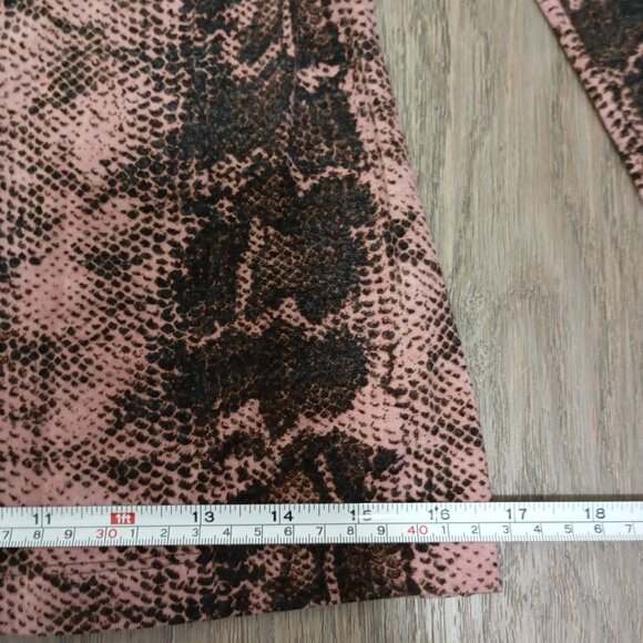 ArenKane Lifestyle Womens Snake Print Long Sleeve Top Size S Pink & Brown - Picture 5 of 7